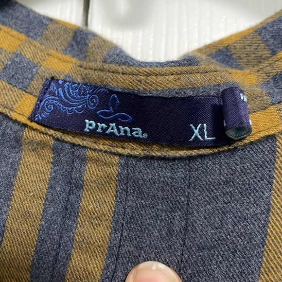 EUC Prana women’s Button Down Plaid Flannel Shirt yellow/blue/grey Sz XL - Picture 8 of 13
